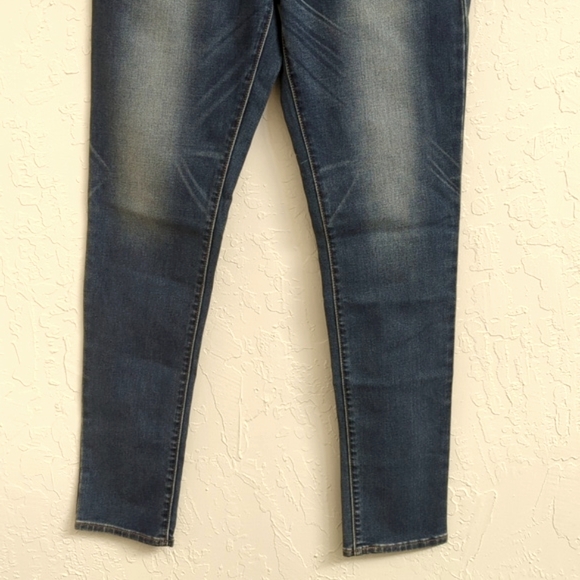 Levi's Revel Bold Curve Modern Rise Skinny Medium Wash Jeans Size 29 x 32 - Picture 5 of 13